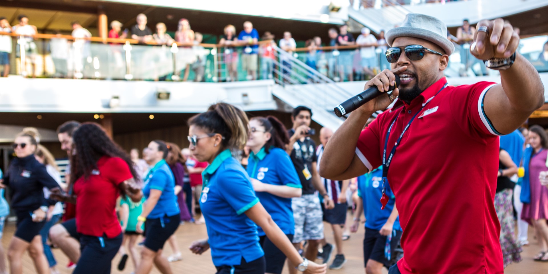 Carnival Splendor - Sailaway Party